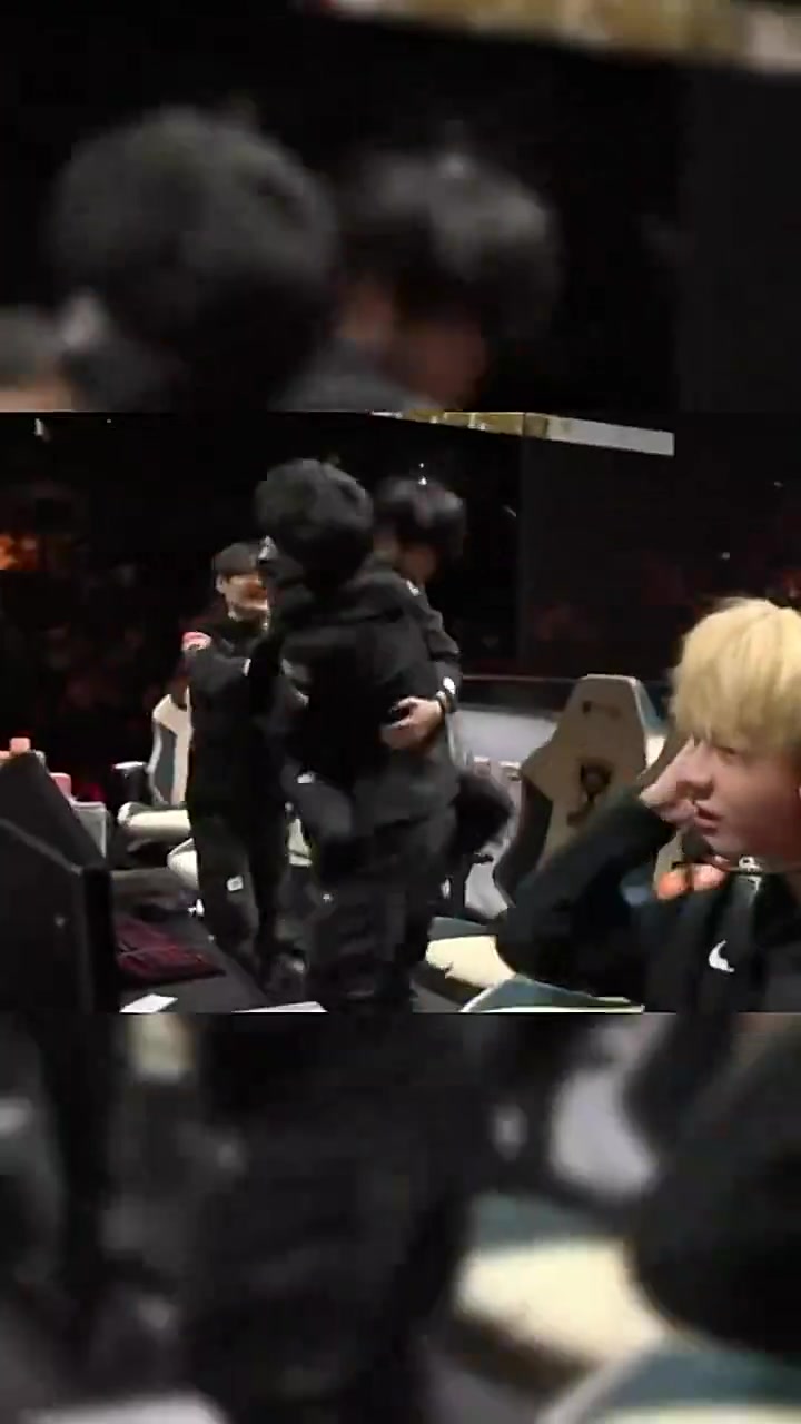 金年会体育赛后庆祝天花板！Doinb个人推特更新视频：对待电竞永远激情